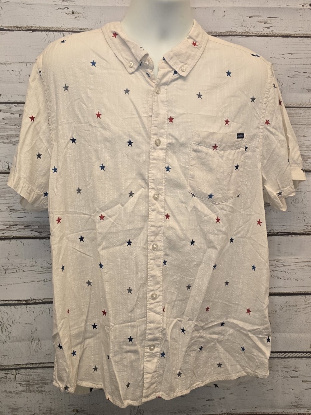 chubbies Patriotic White S/S Button-Down with Red & Navy Star Print Size XL